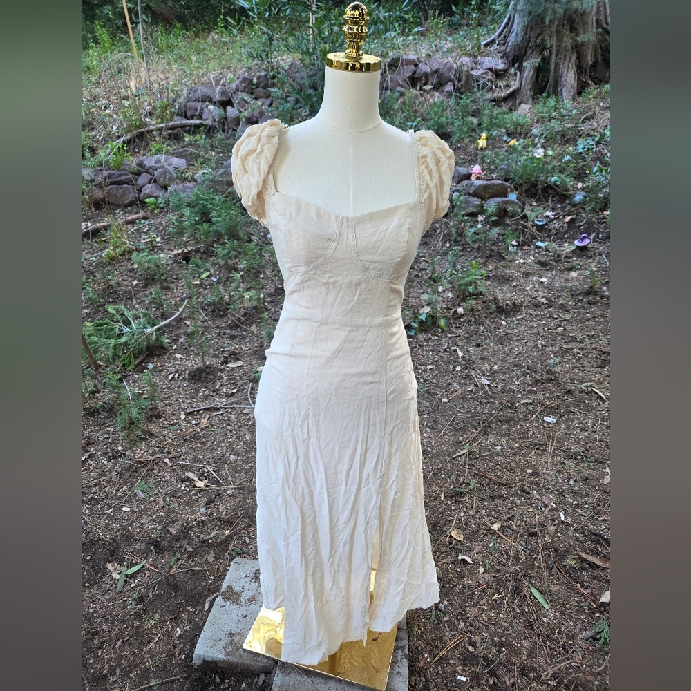 12th Tribe NWT Light Beige Maxi Dress‎ Size Medium